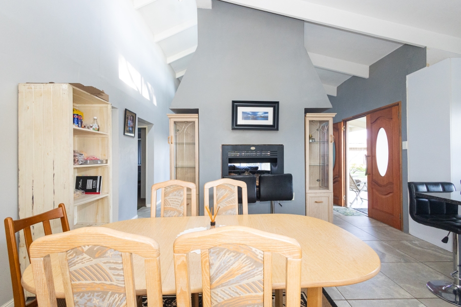 3 Bedroom Property for Sale in Klein Dassenberg Western Cape